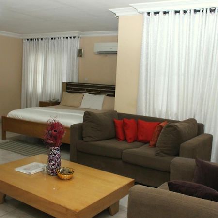 Hillside Gardens Ltd Hotel Lagos Ngoại thất bức ảnh