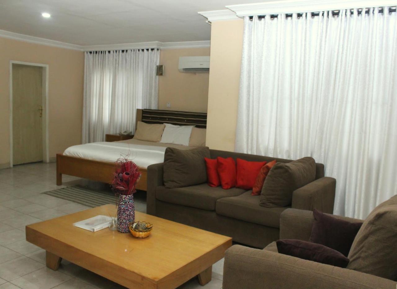 Hillside Gardens Ltd Hotel Lagos Ngoại thất bức ảnh
